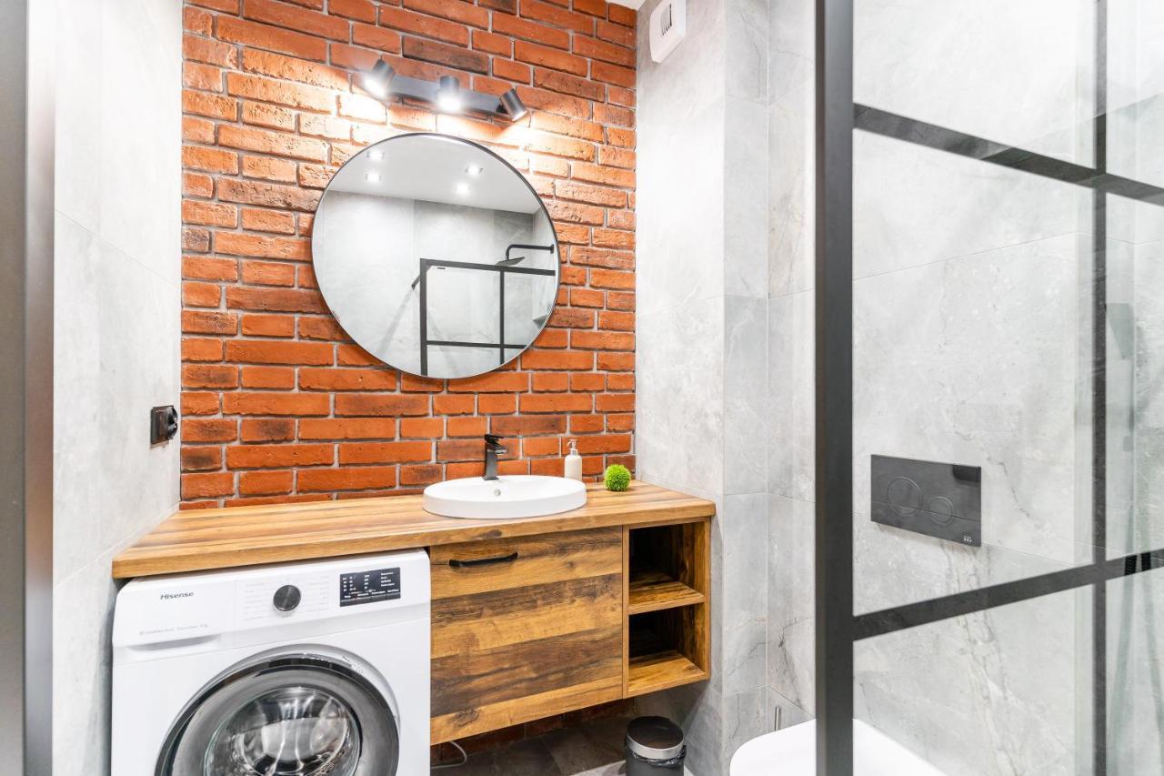 Loft - Loft Nad Rzeka, Centrum, Parking, Netflix I Prime Apartment Iława